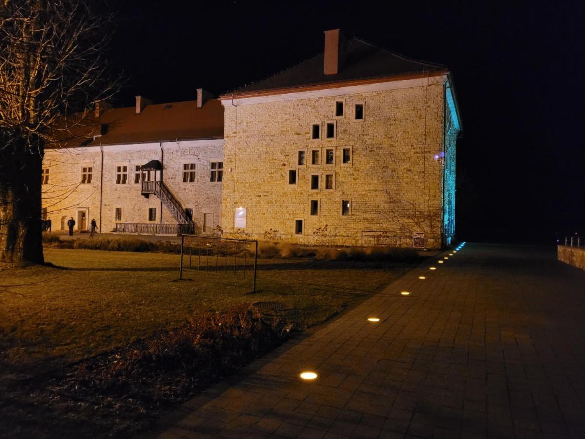 Apartament Skorpion Centrum Sanok Exterior foto